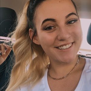 Meet your Posher, Danyle